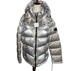 Calvin Klein~ Women’s Size XX-Large Puffy Gold Jacket W/ Hood (New W/Tags)